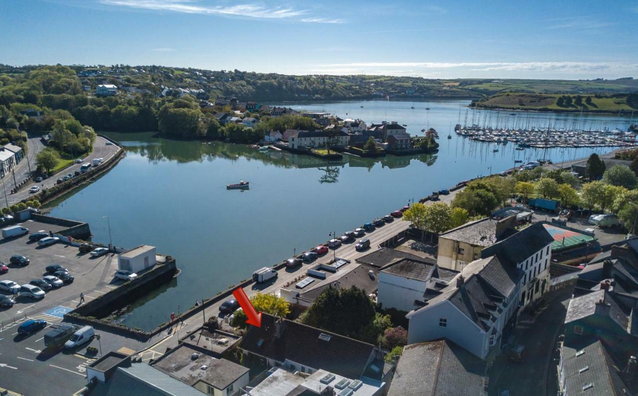 Отель Pier House Кинсэйл Экстерьер фото